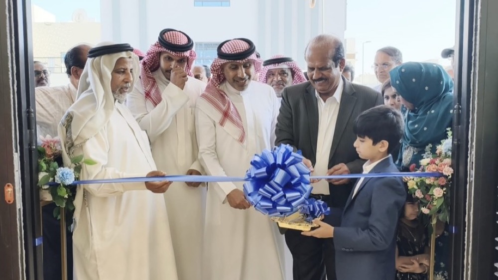 Ribbon cutting at the East Hidd opening